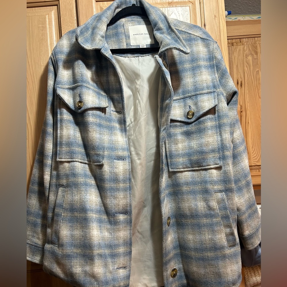Women’s American Eagle shacket

Excellent condition